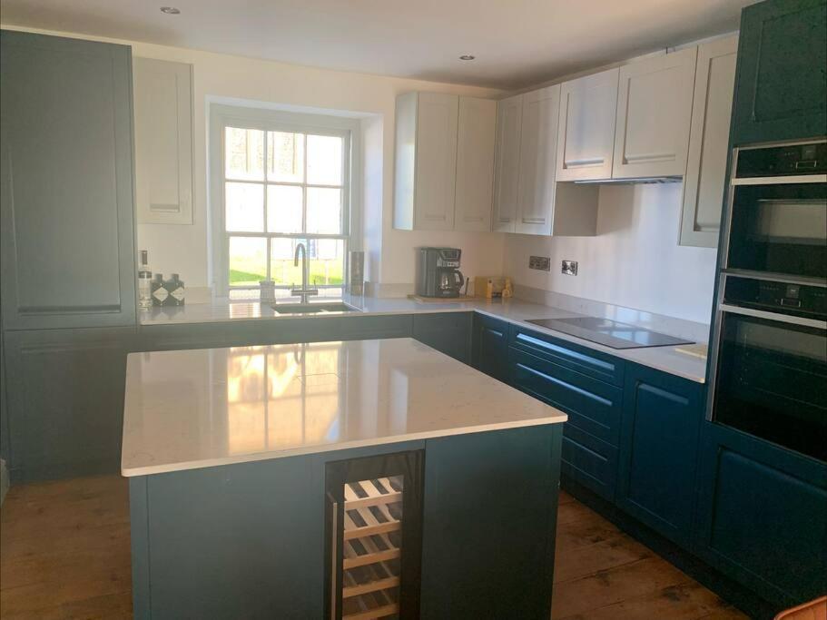 Aberaeron Island House - Panoramic Harbour Views Villa Exteriör bild